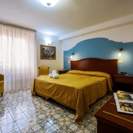 Centro Storico 3* Амальфи